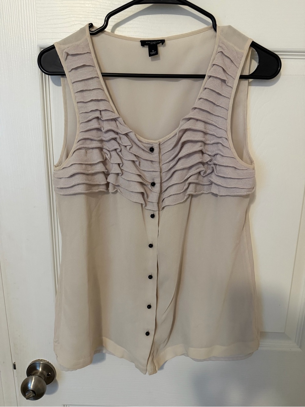 Ann Taylor Beige Ruffle Front Sleeveless Blouse 100% Silk